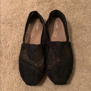 TOMS Size 6 Open Mesh